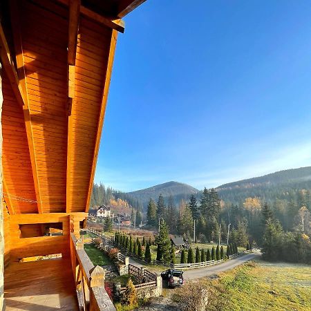 На Полумистому Villa Mykulychyn Luaran gambar