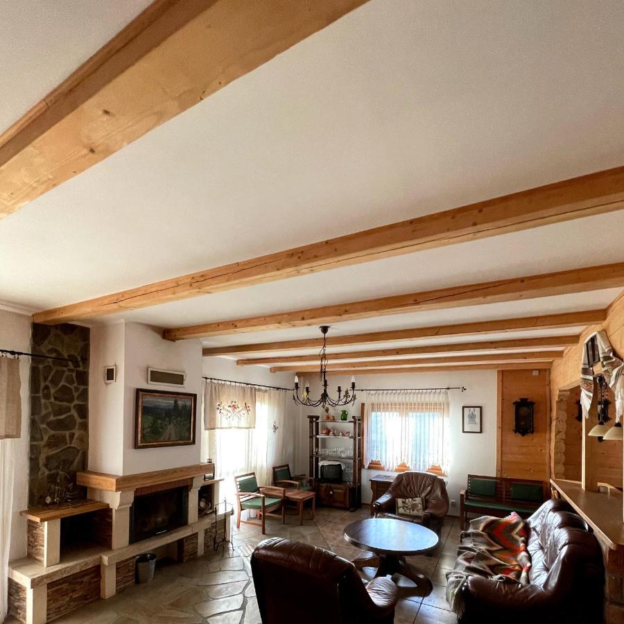 На Полумистому Villa Mykulychyn Luaran gambar