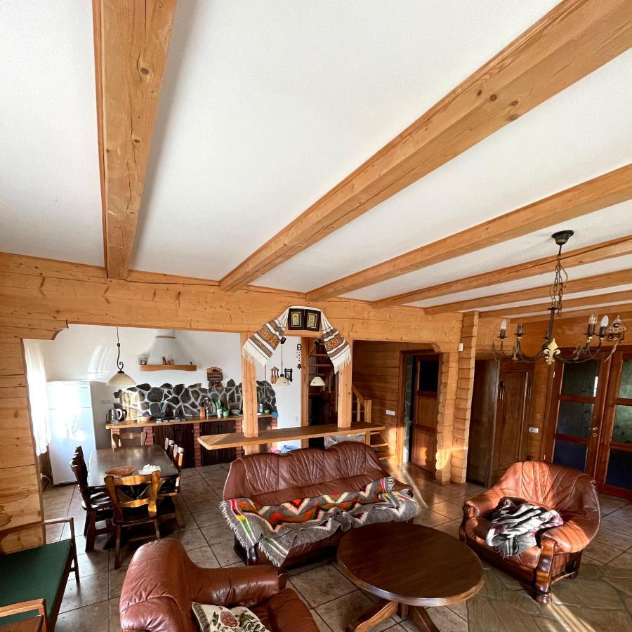 На Полумистому Villa Mykulychyn Luaran gambar